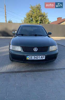 Седан Volkswagen Passat 1998 в Черновцах
