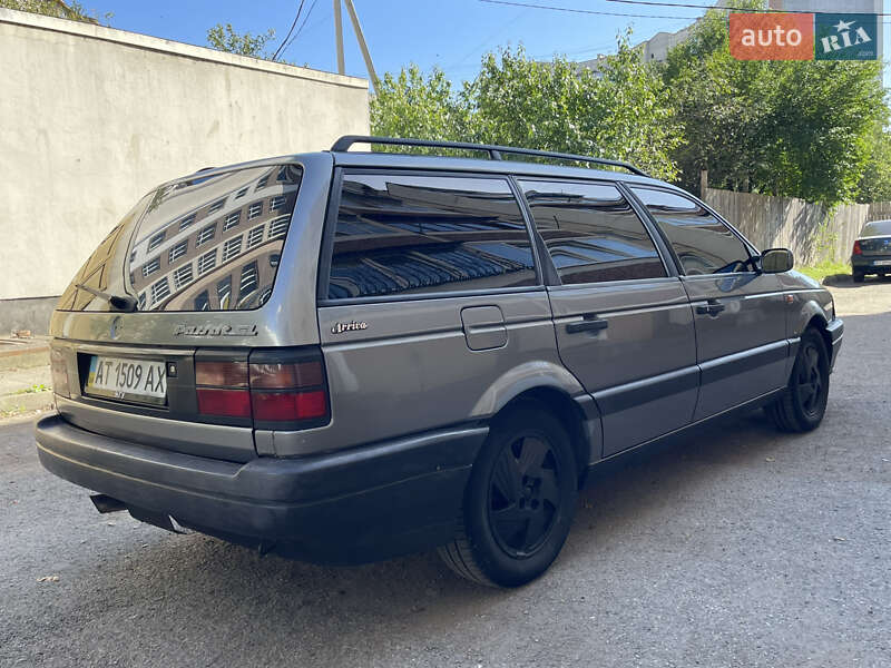 Универсал Volkswagen Passat 1993 в Ивано-Франковске