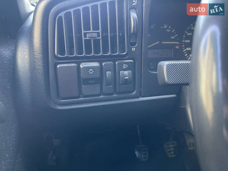 Универсал Volkswagen Passat 1993 в Ивано-Франковске