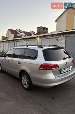 Универсал Volkswagen Passat 2012 в 