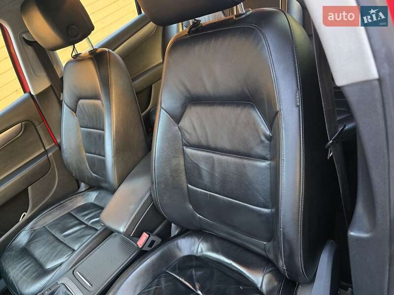 Седан Volkswagen Passat 2011 в Старом Самборе