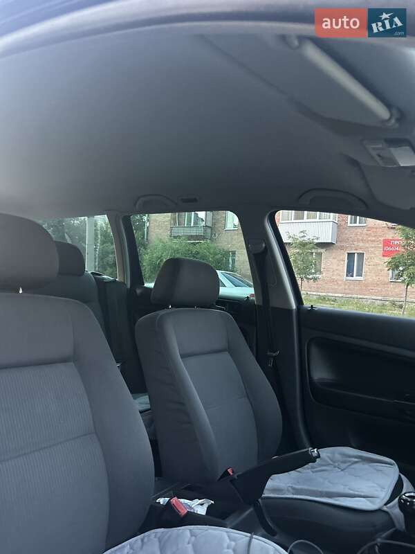 Универсал Volkswagen Passat 2004 в Полтаве