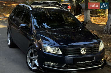Универсал Volkswagen Passat 2011 в Одессе