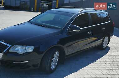 Універсал Volkswagen Passat 2005 в Харкові