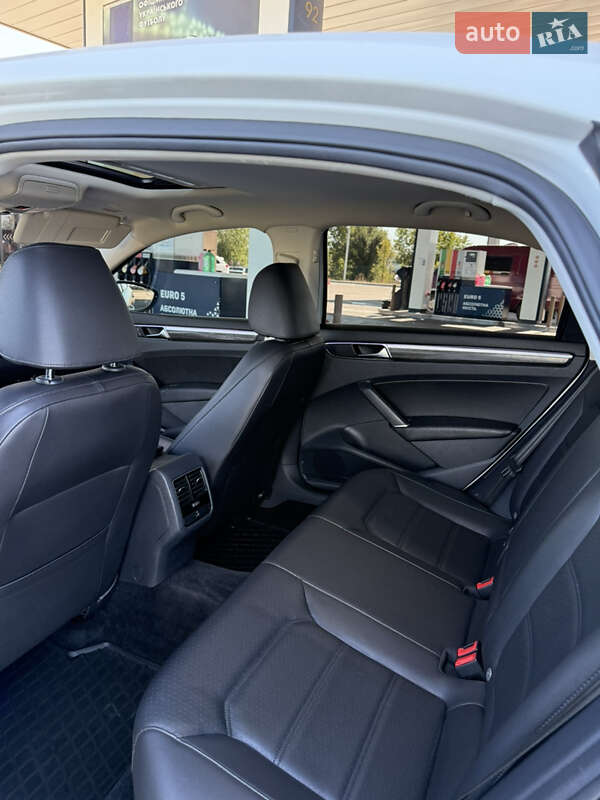 Седан Volkswagen Passat 2017 в Днепре фото 23 Седан Volkswagen Passat 2017 в Днепре