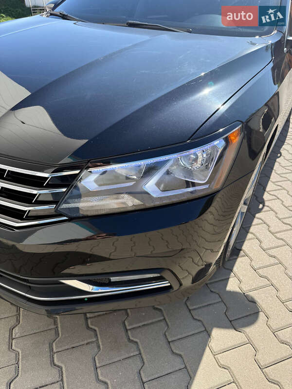Седан Volkswagen Passat 2017 в Києві
