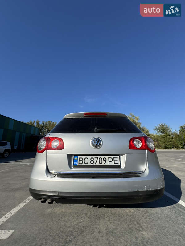 Универсал Volkswagen Passat 2006 в Дрогобыче