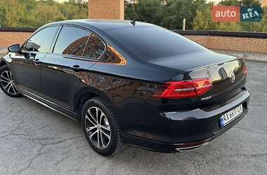 Седан Volkswagen Passat 2018 в 