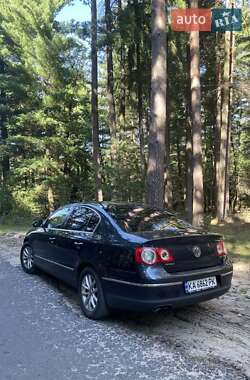 Універсал Volkswagen Passat 2008 в Сарнах