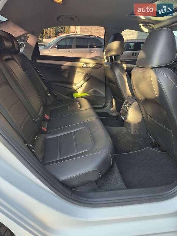 Седан Volkswagen Passat 2020 в Кривому Розі