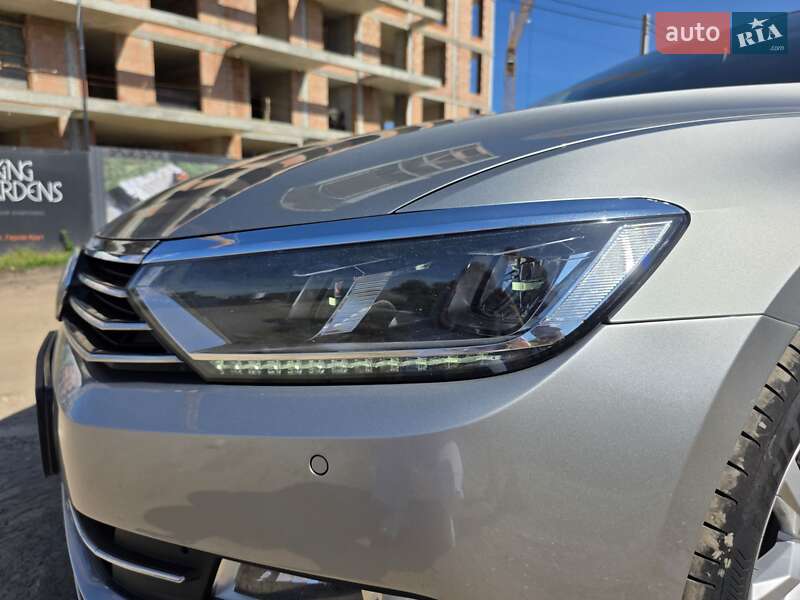 Универсал Volkswagen Passat 2015 в Львове