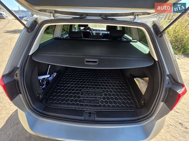 Универсал Volkswagen Passat 2015 в Львове