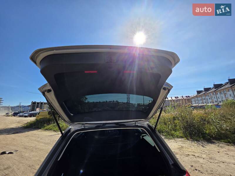 Универсал Volkswagen Passat 2015 в Львове