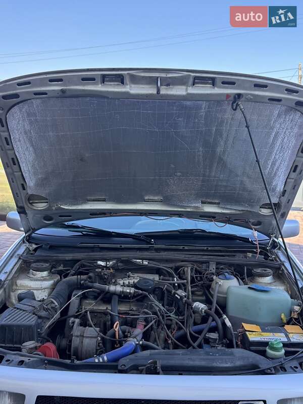 Седан Volkswagen Passat 1988 в Кривом Роге