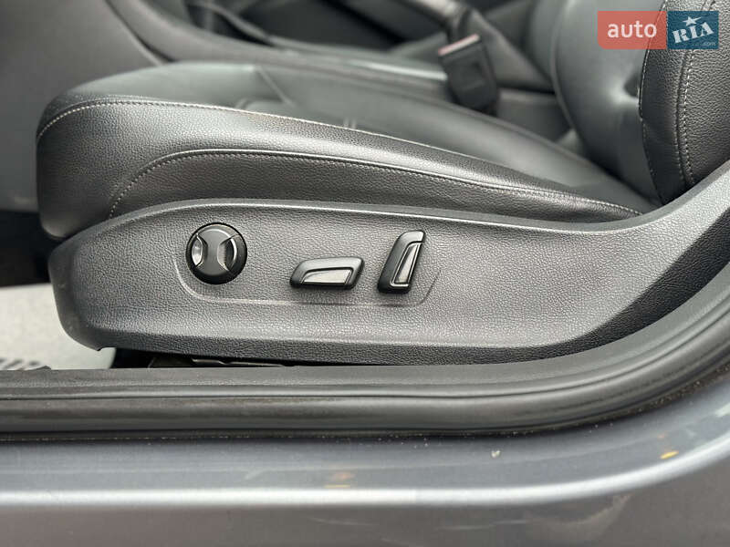 Седан Volkswagen Passat 2013 в Шептицькому