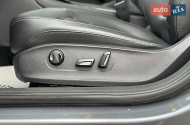 Седан Volkswagen Passat 2013 в 