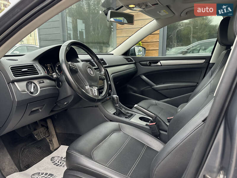 Седан Volkswagen Passat 2013 в Шептицькому