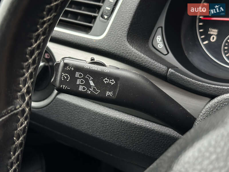 Седан Volkswagen Passat 2013 в Шептицькому