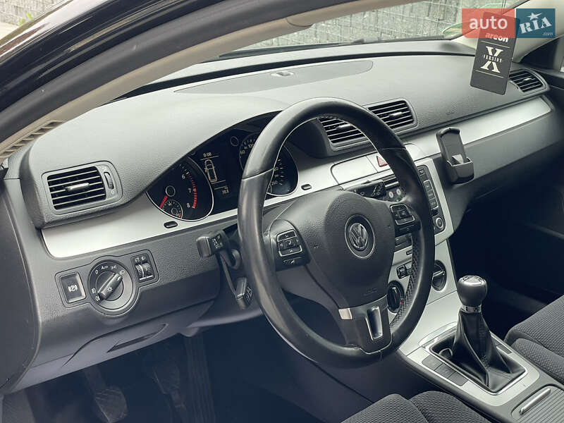 Универсал Volkswagen Passat 2010 в Луцке фото 16 Универсал Volkswagen Passat 2010 в Луцке