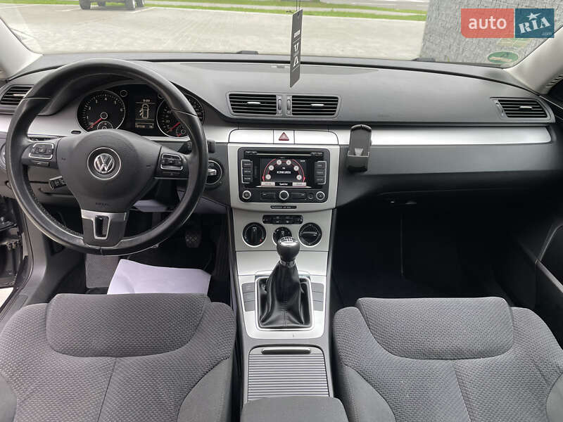 Универсал Volkswagen Passat 2010 в Луцке фото 22 Универсал Volkswagen Passat 2010 в Луцке