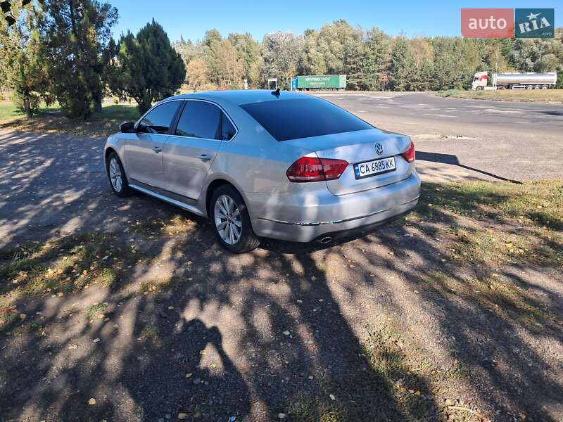 Седан Volkswagen Passat 2012 в Білозір’ї