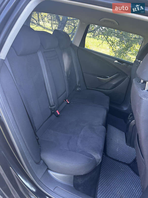 Универсал Volkswagen Passat 2007 в Вижнице