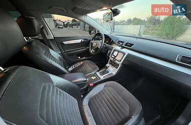 Седан Volkswagen Passat 2011 в 