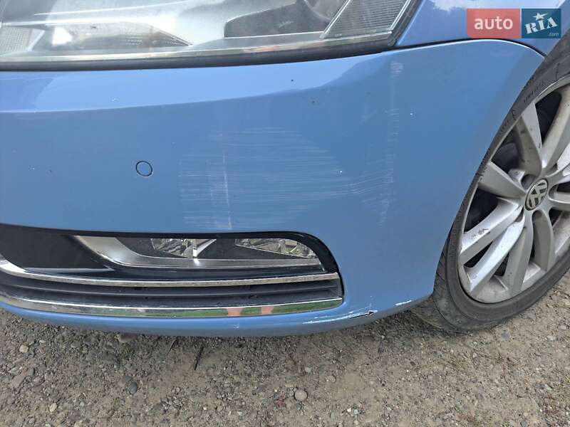 Универсал Volkswagen Passat 2012 в Стрые