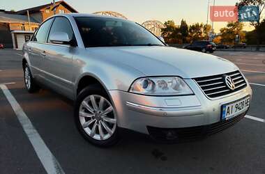 Седан Volkswagen Passat 2006 в Киеве