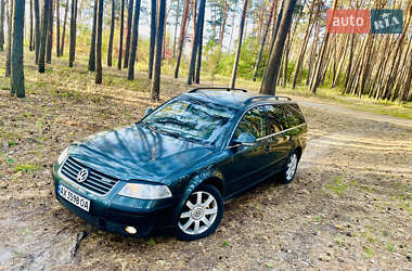 Универсал Volkswagen Passat 2004 в Пересечном