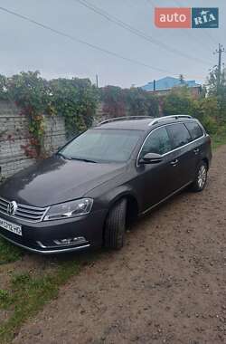 Універсал Volkswagen Passat 2011 в Коростені