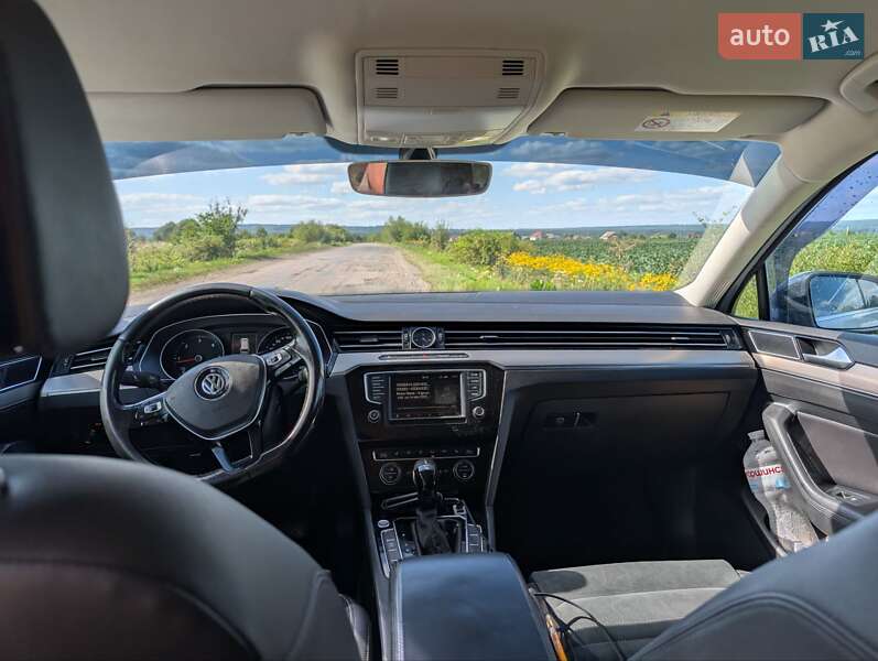 Универсал Volkswagen Passat 2015 в Ивано-Франковске