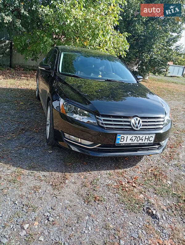 Седан Volkswagen Passat 2015 в Лохвице