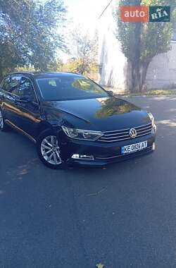 Универсал Volkswagen Passat 2015 в Кривом Роге