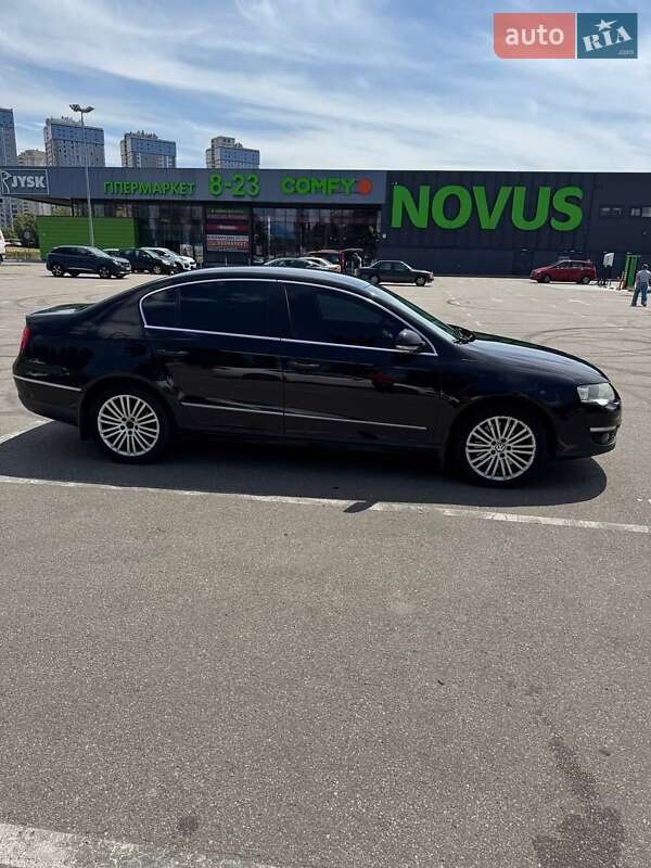 Седан Volkswagen Passat 2008 в Києві