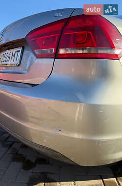 Седан Volkswagen Passat 2012 в 