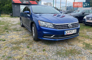 Седан Volkswagen Passat 2016 в Черкассах