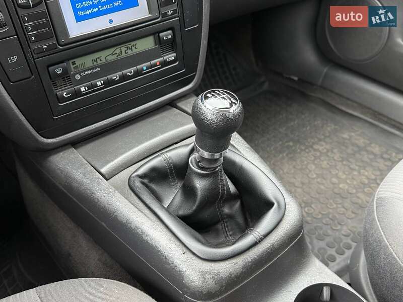 Универсал Volkswagen Passat 2004 в Киеве