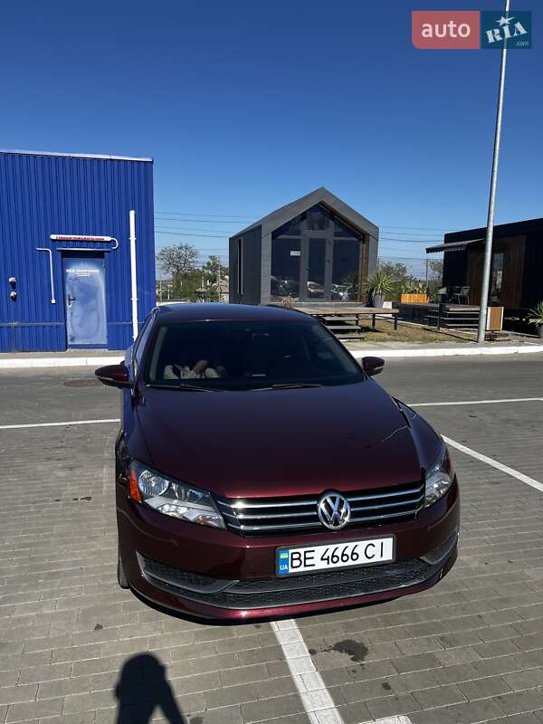 Седан Volkswagen Passat 2013 в Миколаєві