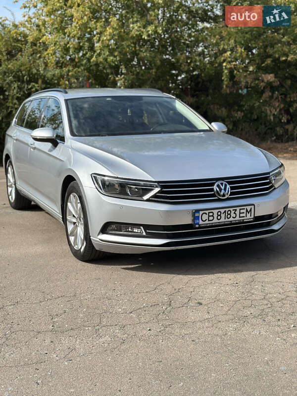 Універсал Volkswagen Passat 2019 в Чернігові