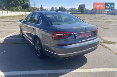 Седан Volkswagen Passat 2017 в 
