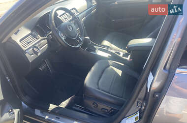 Седан Volkswagen Passat 2017 в 