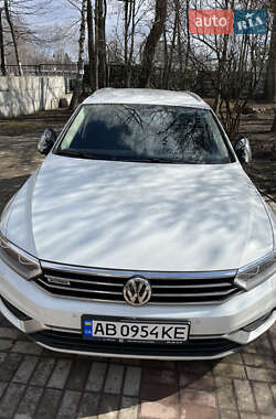 Универсал Volkswagen Passat 2017 в Днепре