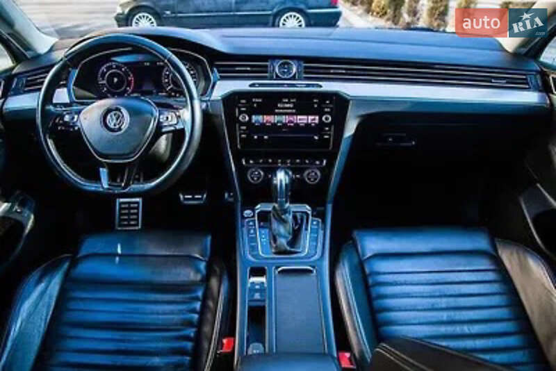 Універсал Volkswagen Passat 2017 в Дніпрі