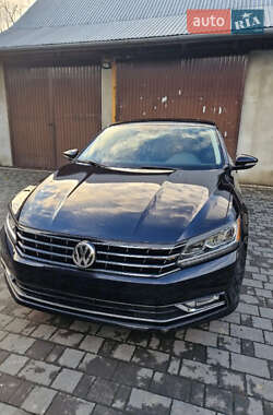 Седан Volkswagen Passat 2017 в Тернополі