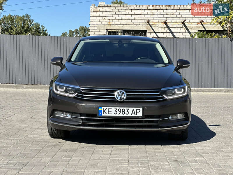 Седан Volkswagen Passat 2017 в Днепре фото 2 Седан Volkswagen Passat 2017 в Днепре