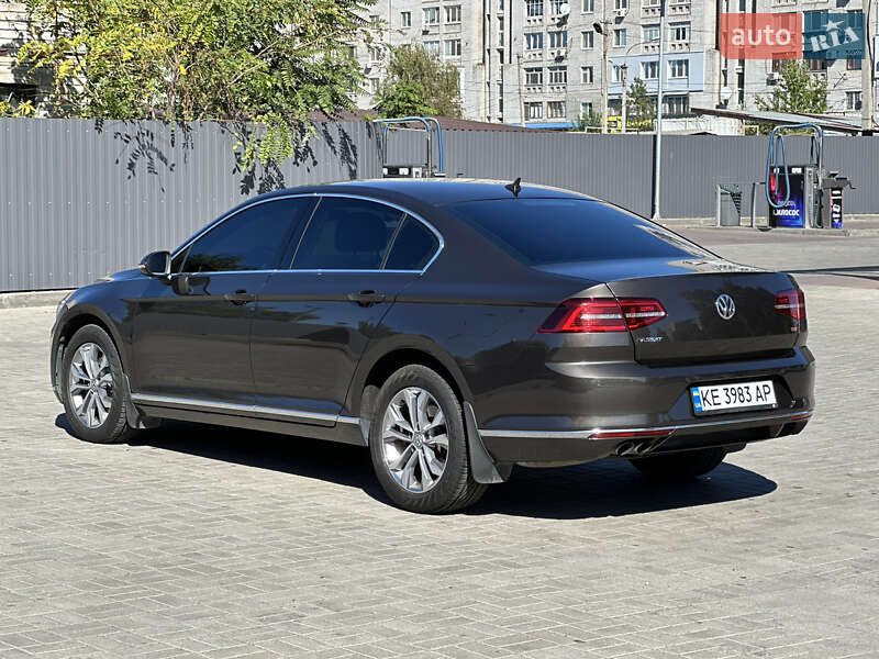 Седан Volkswagen Passat 2017 в Днепре фото 6 Седан Volkswagen Passat 2017 в Днепре