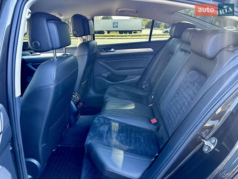 Седан Volkswagen Passat 2017 в Днепре фото 15 Седан Volkswagen Passat 2017 в Днепре