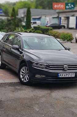 Универсал Volkswagen Passat 2020 в Харькове