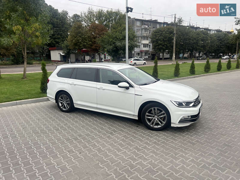 Универсал Volkswagen Passat 2018 в Житомире